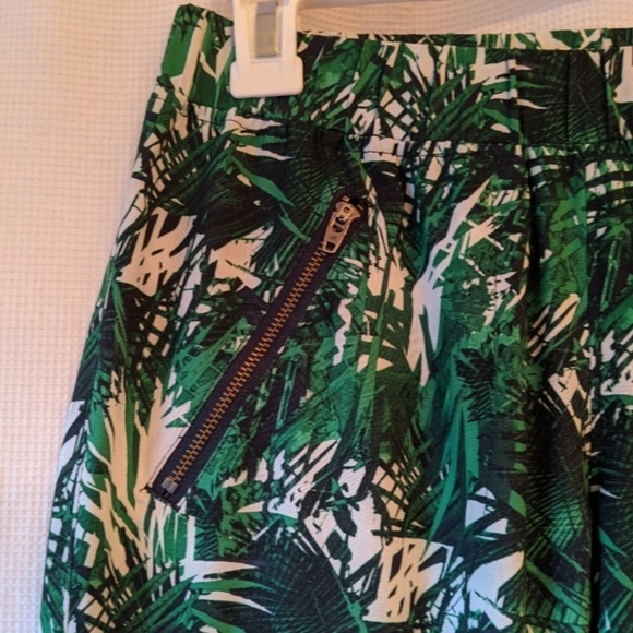 ATHLETA Aspire Palm Print Rushed Ankle Travel Joggers Pants S4. - Picture 10 of 14